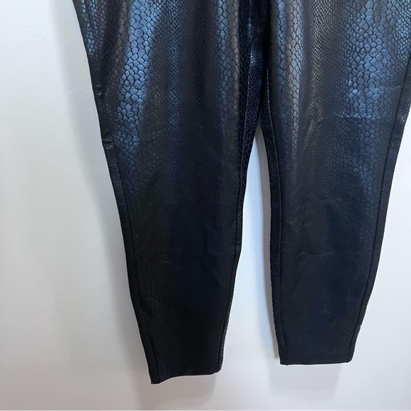 Torrid Pixie Skinny Studio Luxe Ponte High-Rise Pant Size 1x - Picture 6 of 13